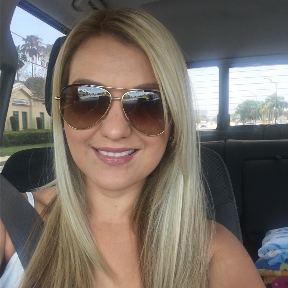 Meet your Posher, Diana